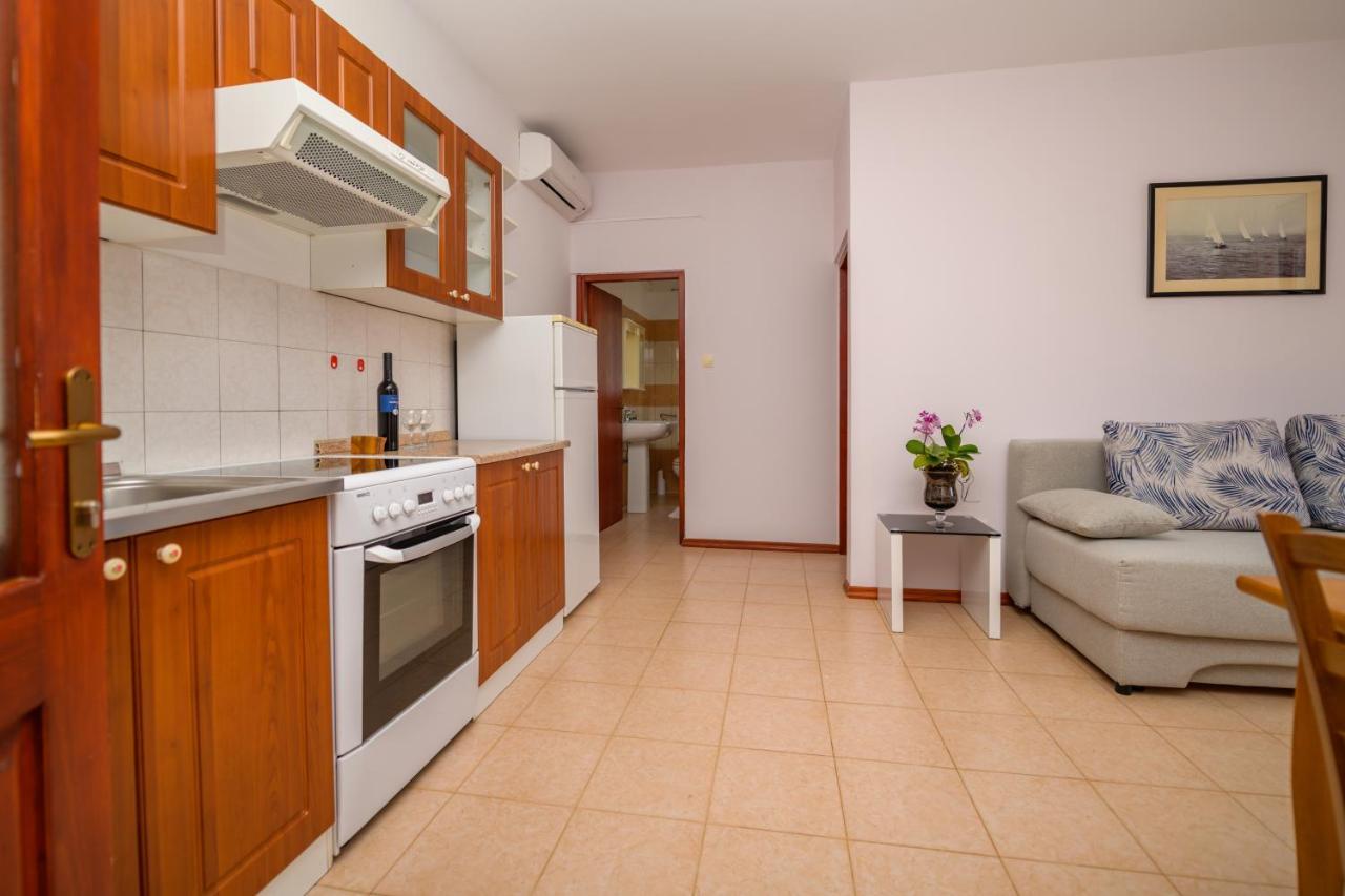 Apartments Marina Veskovic Нерезине Экстерьер фото