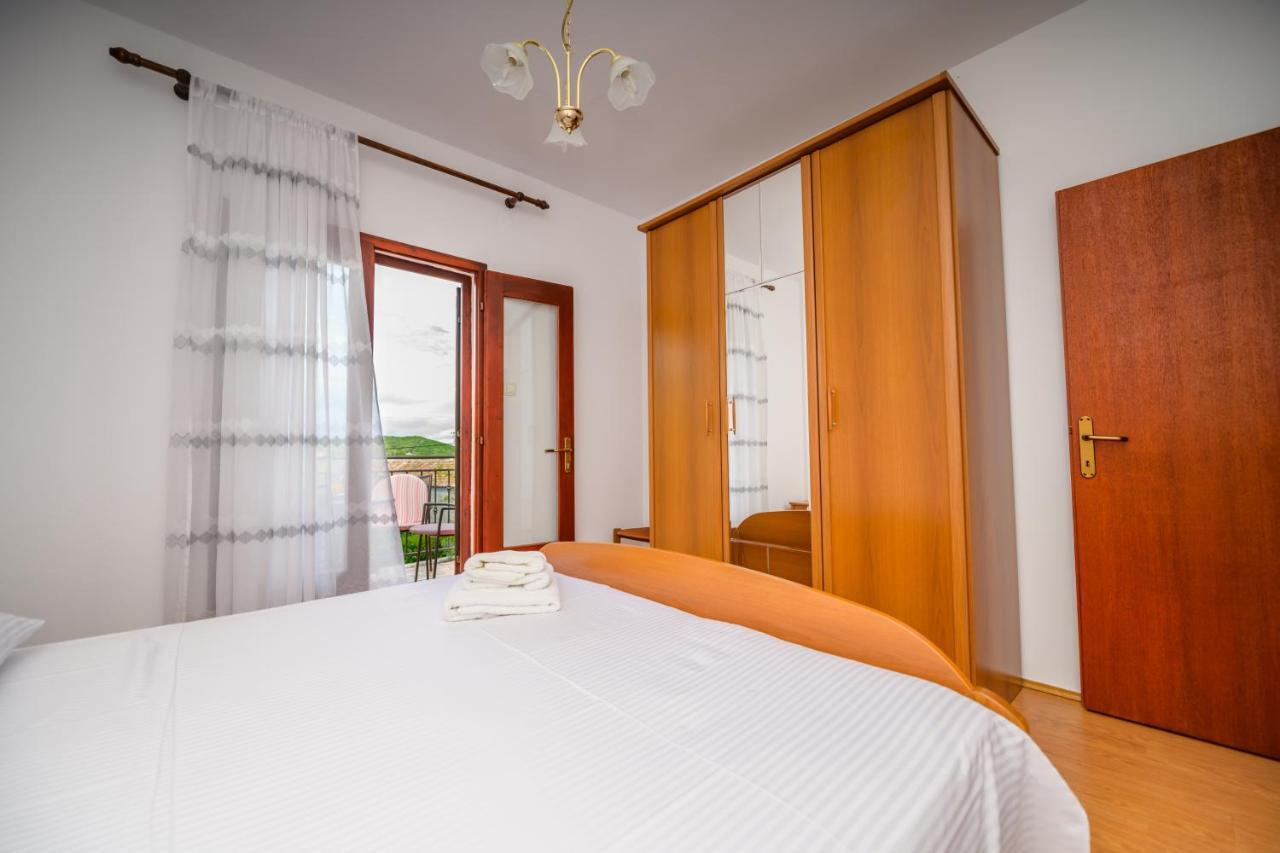 Apartments Marina Veskovic Нерезине Экстерьер фото