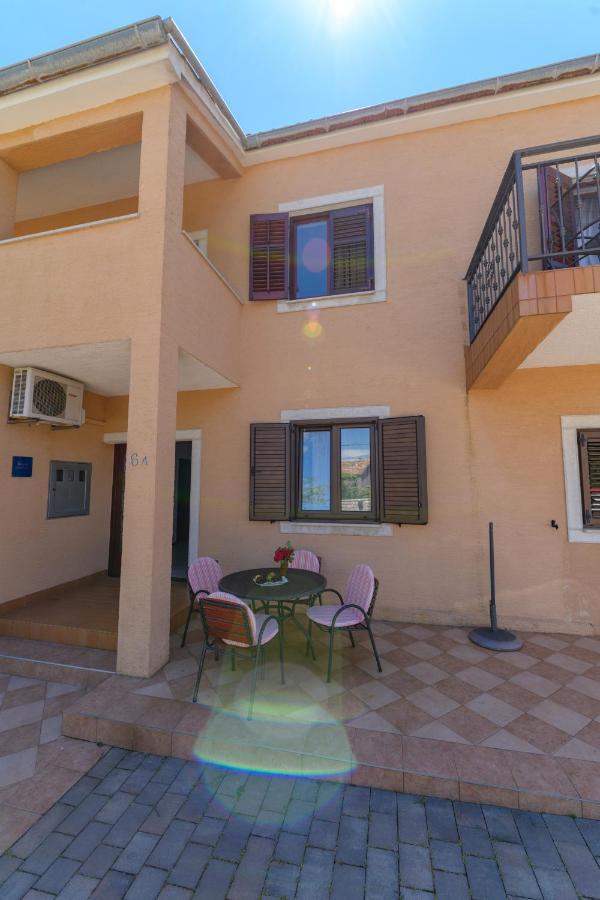 Apartments Marina Veskovic Нерезине Экстерьер фото